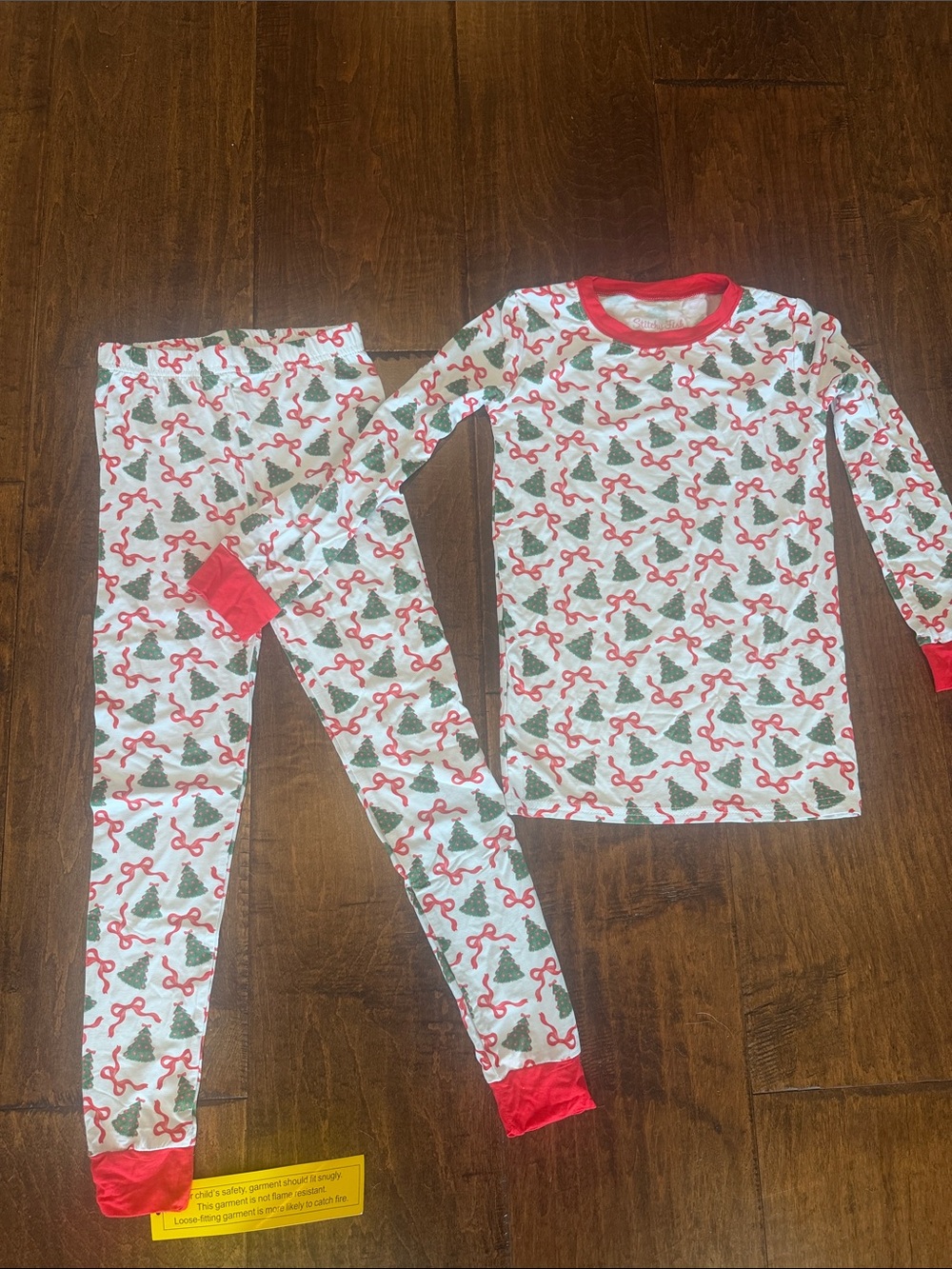 Children's Holiday Tree & Bow Pajama Set - Red, Green & White